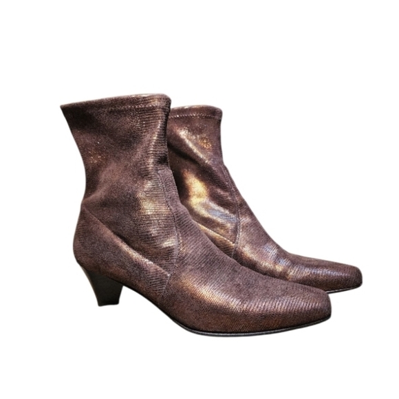Donald J. Pliner Metallic Brown Bronze Pull On Sock Botties Size 8.5 - Picture 6 of 8